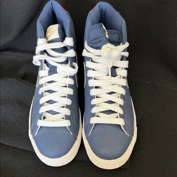 Nike Men's Blue High-Top Sneakers Size 10 - Picture 2 of 10